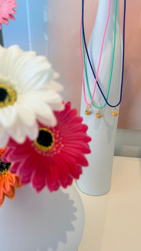 a bigger basket necklace